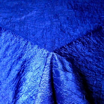 tablecloth-crushed-taffeta-blue